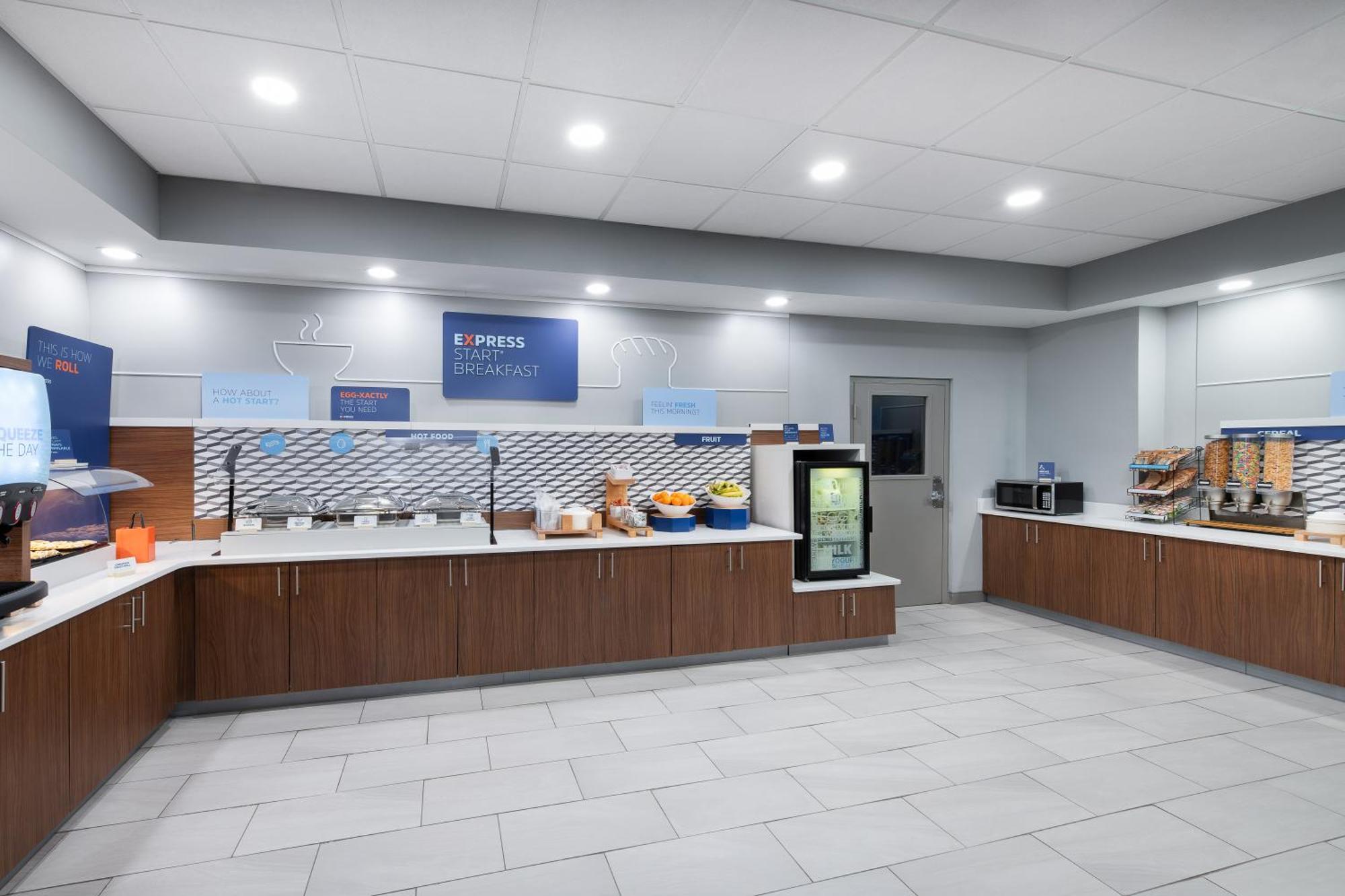 Holiday Inn Express Atlanta West - Theme Park Area By Ihg Lithia Springs Exterior photo