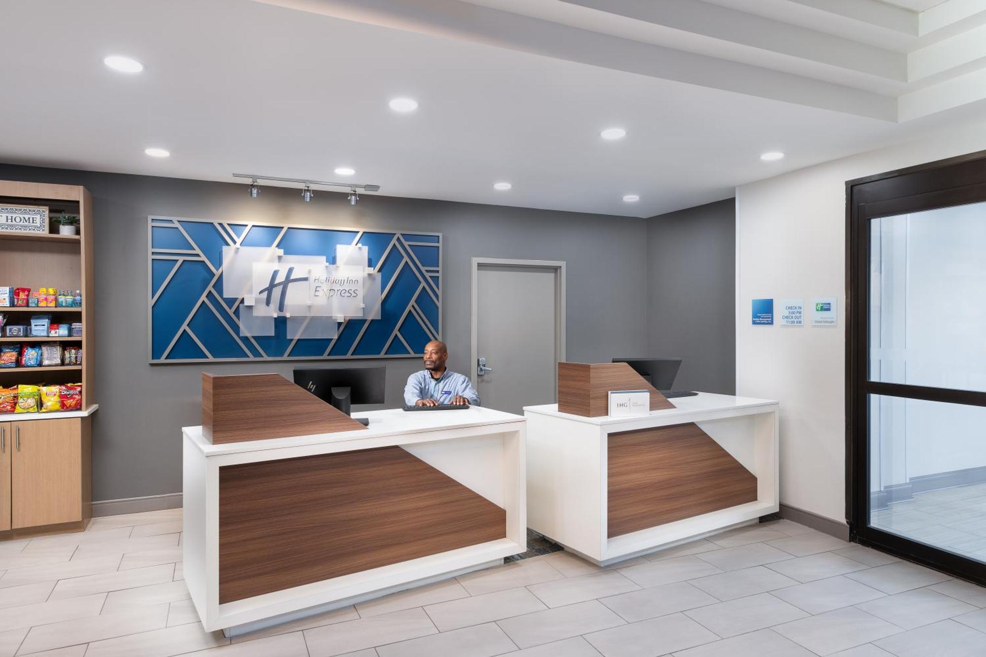 Holiday Inn Express Atlanta West - Theme Park Area By Ihg Lithia Springs Exterior photo